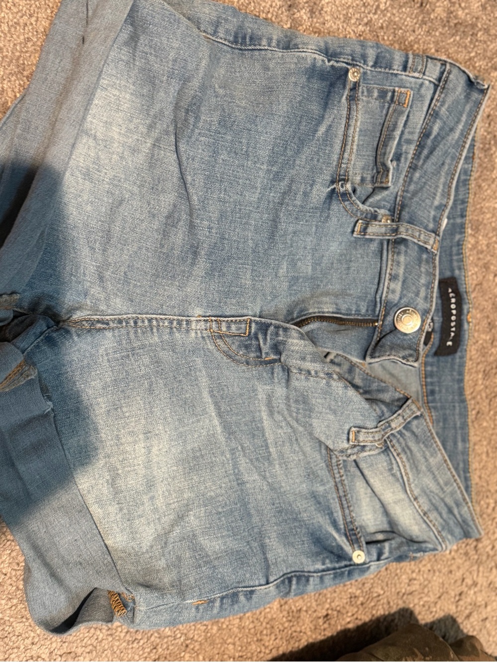 Aeropostale Light Wash Denim Ankle-Length Jeans